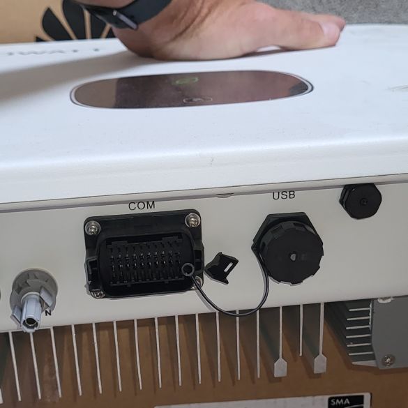 ONDULEUR HYBRIDE GROWATT - MODELE DEMO - 4 KW TRI